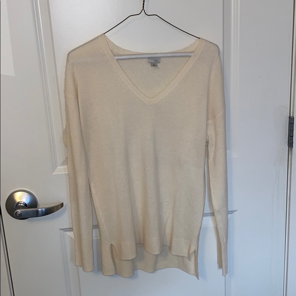 Cashmere V-Neck Sweater (Halogen)